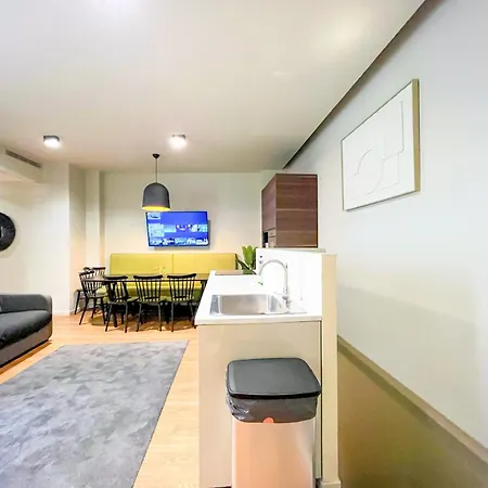 Διαμέρισμα Urban Flat 139 - Beautiful 3 Bdr Flat In Saint-germain *